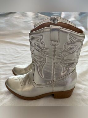 Soda Silver Toddler Western Boots